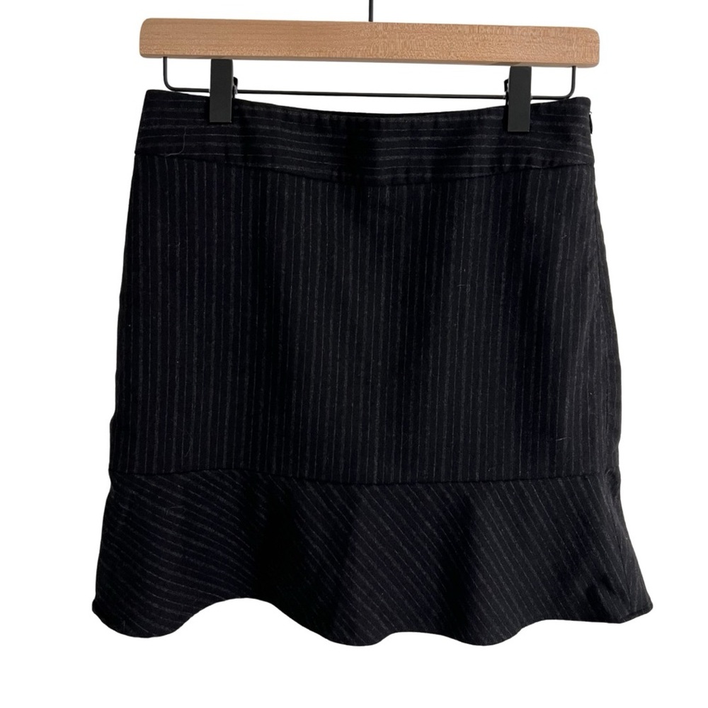 Banana Republic Black Pinstriped Wool Mini Skirt Womens Size 0 - Picture 2 of 14